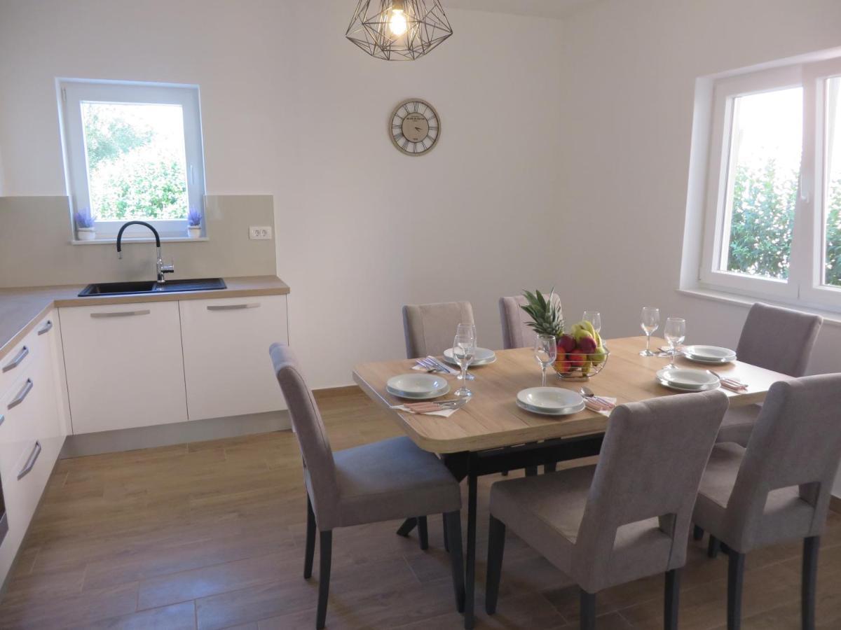 M&L Holliday Home Biograd Na Moru Exterior photo