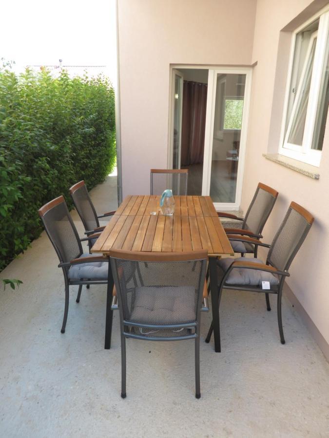 M&L Holliday Home Biograd Na Moru Exterior photo