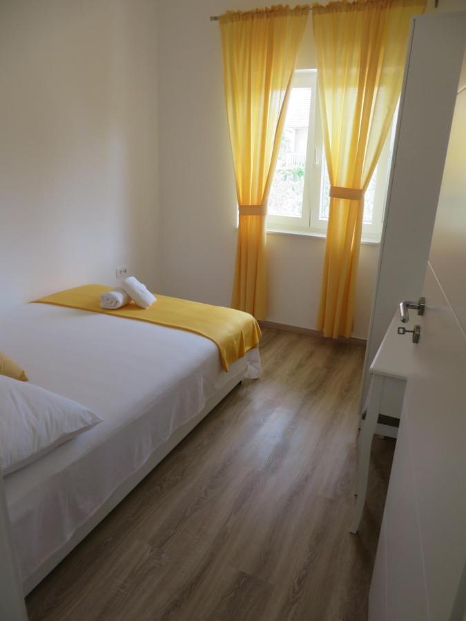 M&L Holliday Home Biograd Na Moru Exterior photo